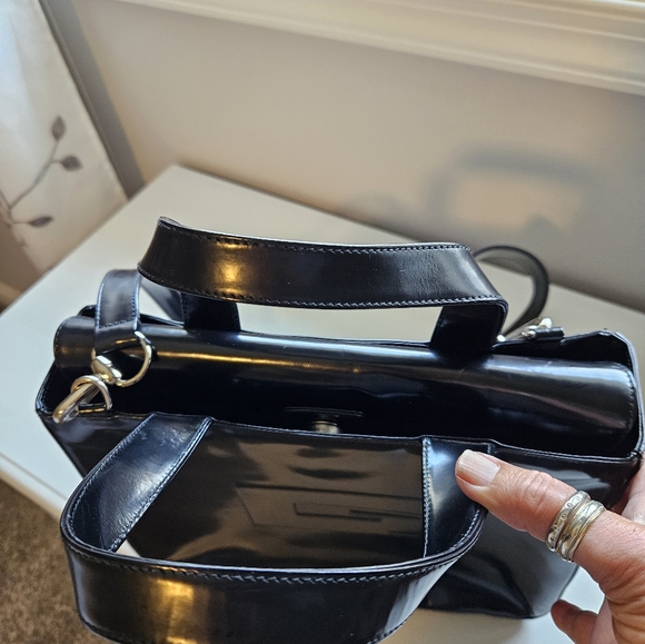 Gucci Vintage Patent Leather 2 way bag 24Hr  FLASH SALE $ FIRM - Picture 6 of 13